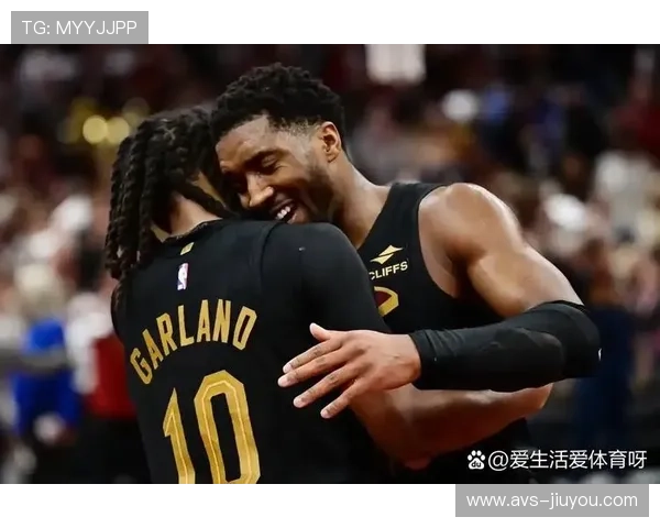 骑士客场战绩四胜四负，米切尔30.8分支撑进攻体系